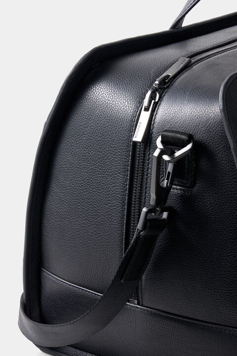 Weekender Kiroro Erik In Black