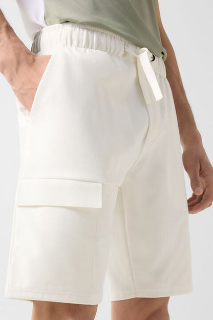 Denny Cargo Sweatshorts In Off-White/Eucalyptus