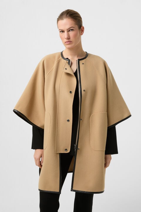 Double-Face Cape Idaho In Camel