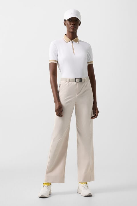 Laurina Functional Short-Sleeved Top In White/Camel