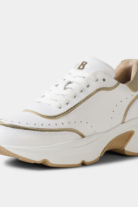 Kobe Sneaker In White/Gold