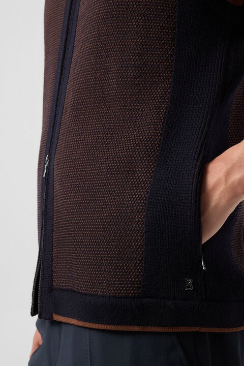 Enzo Knitted Waistcoat In Navy Blue/Brown